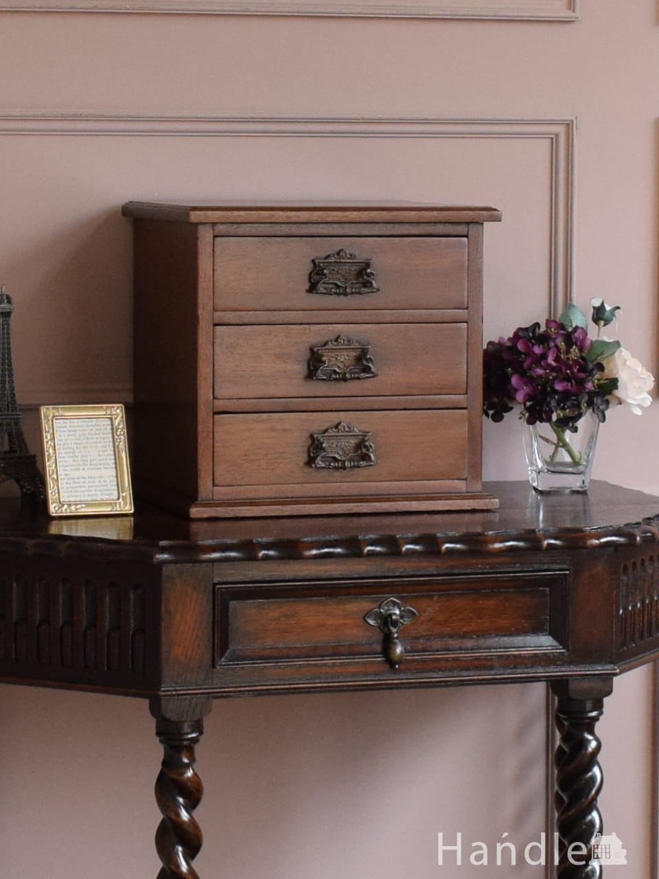 フランスで見つけた小さなアンティークチェスト、卓上で使えるアンティークスモールドロワー