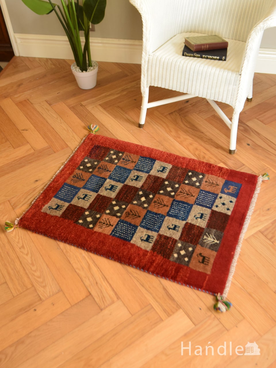 おしゃれな模様のギャッベ、市松模様を組み合わせた、草木染めの絨毯ギャッベ (m-4840-z)