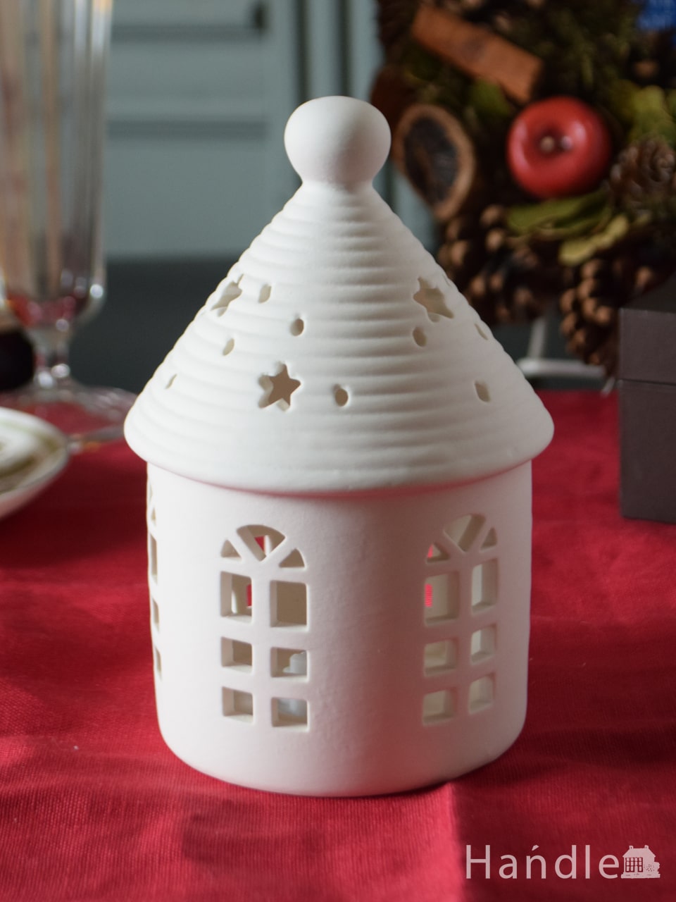 お洒落なクリスマス雑貨、セラミックで出来た可愛いお家（ハウスコテージ）のオブジェ（LEDライト付き）  (cm-233)
