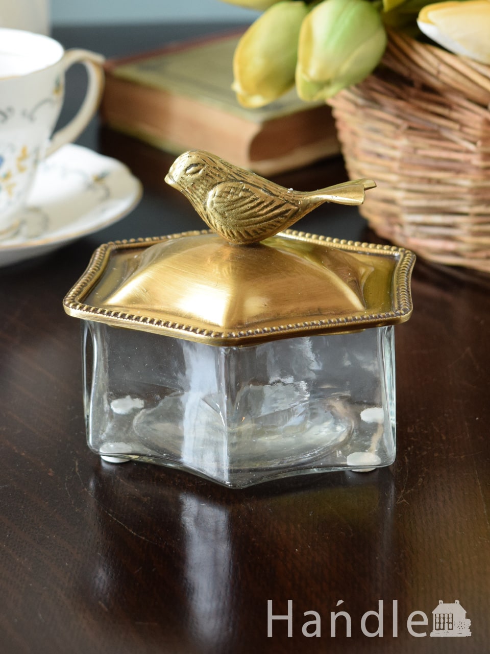 アンティーク風の小物入れ、小鳥モチーフがおしゃれな真鍮×ガラスのアクセサリーボックス(n5-255)｜インテリア雑貨