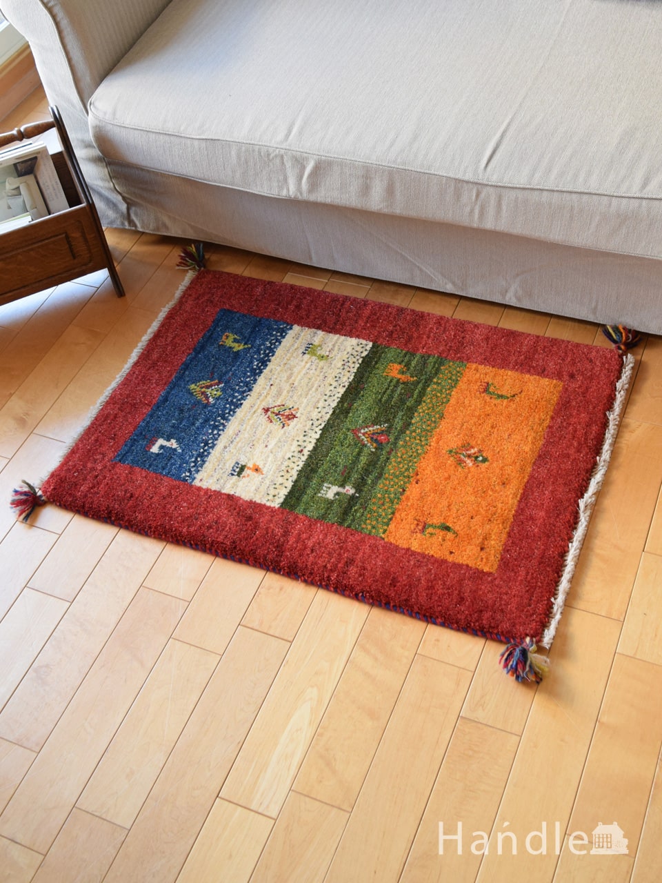 おしゃれな模様のギャッベ、モチーフが細かく編み込まれたカラフルなストライプ模様の草木染絨毯 (m-6461-z)