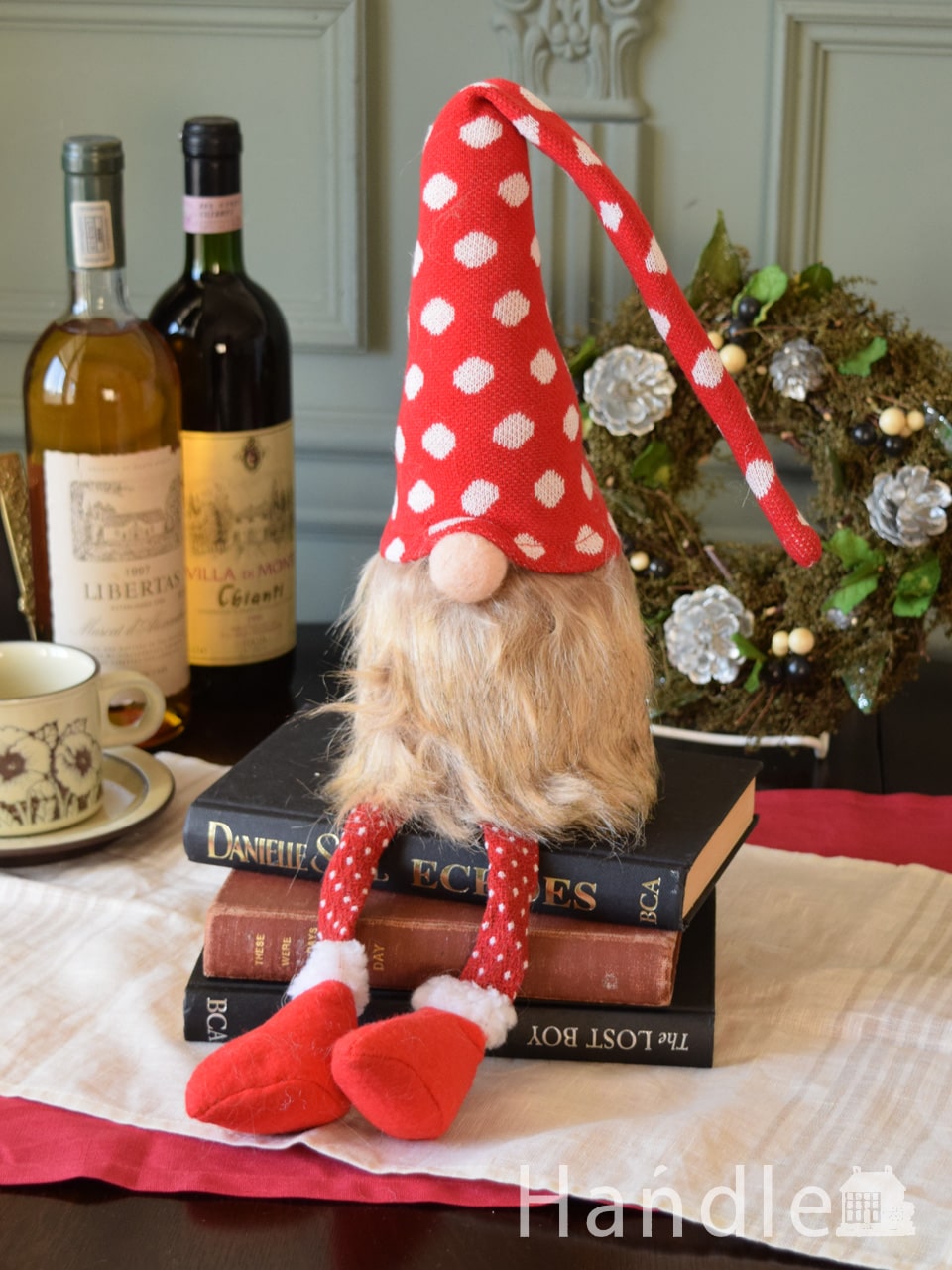 北欧のクリスマス雑貨、赤い帽子を被った妖精トムテの人形（ドットレッド・Mサイズ）(cm-246)｜インテリア雑貨