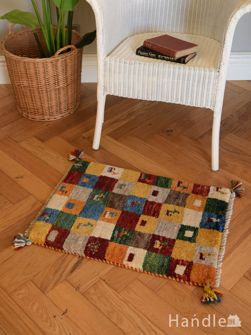 カラフルな色使いが可愛いカーペット、いろんな場所で使える草木染の絨毯ギャッベ (m-6448-z)