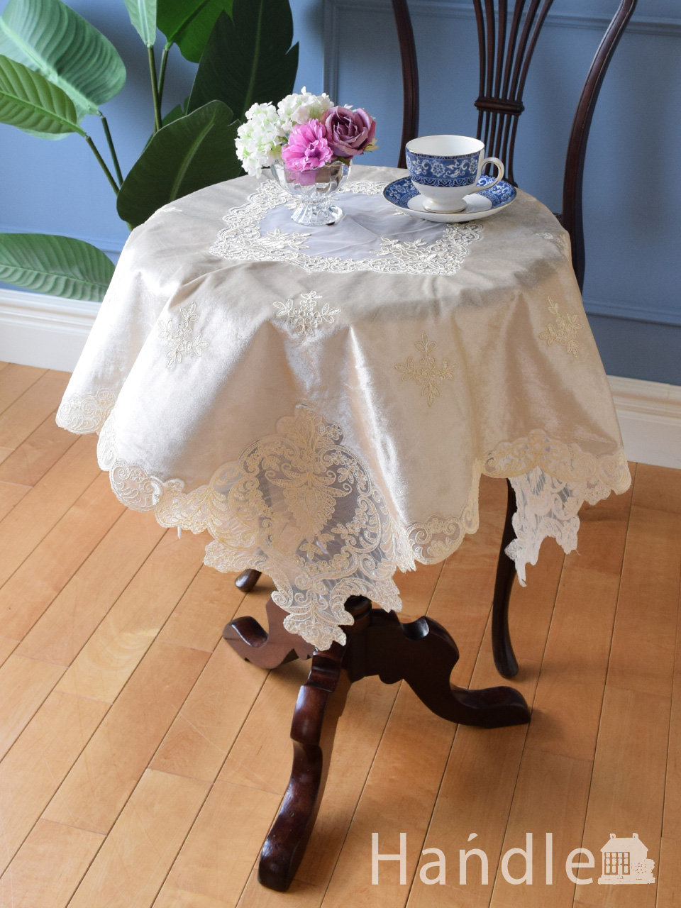 フランス風のおしゃれなテーブルクロス、華やかな刺繍の入った豪華なクロス(n20-122)｜インテリア雑貨