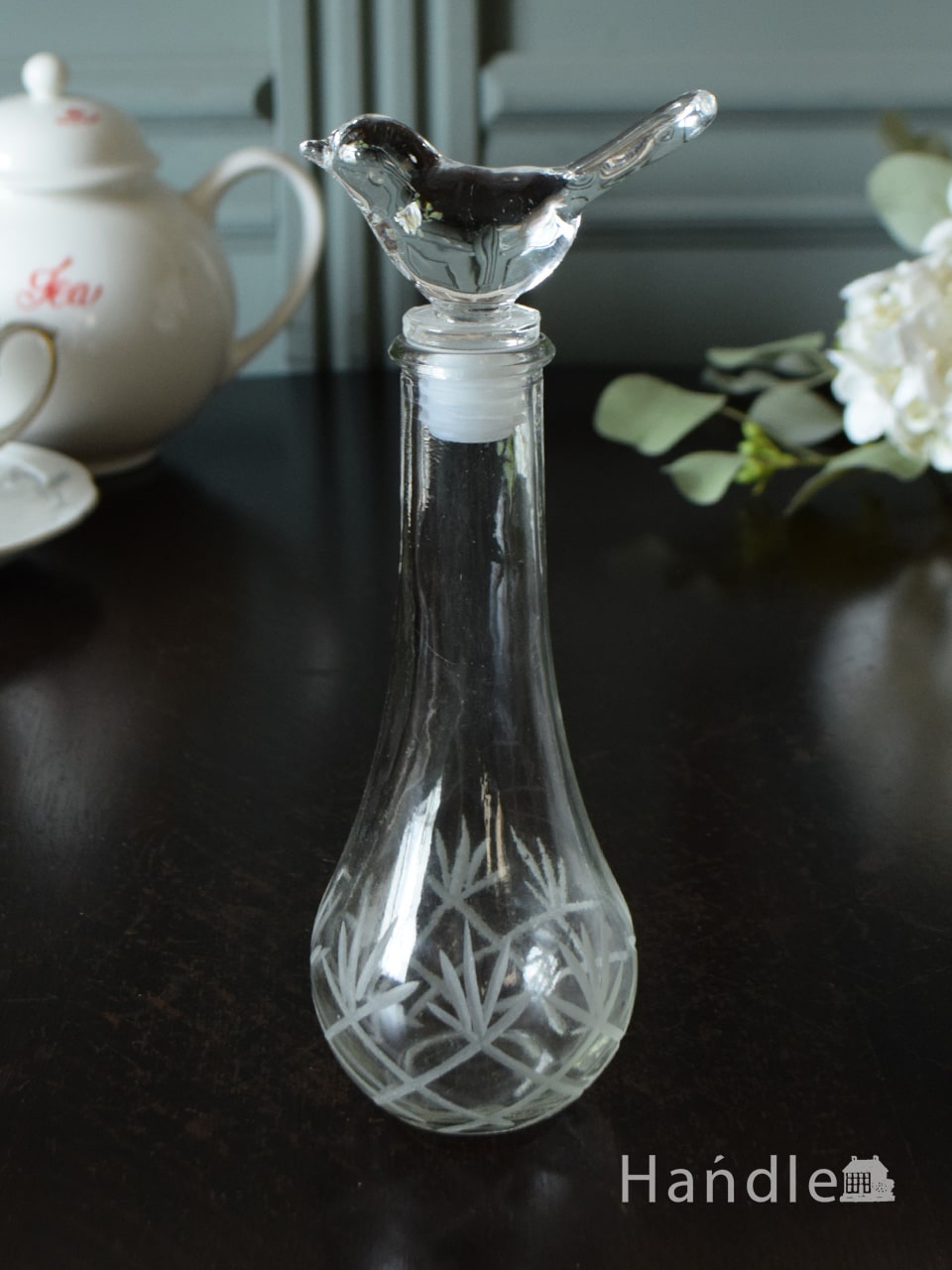 小鳥のフタが付いた可愛いボトル、アンティーク風ガラスのおしゃれなボトル (n18-554)