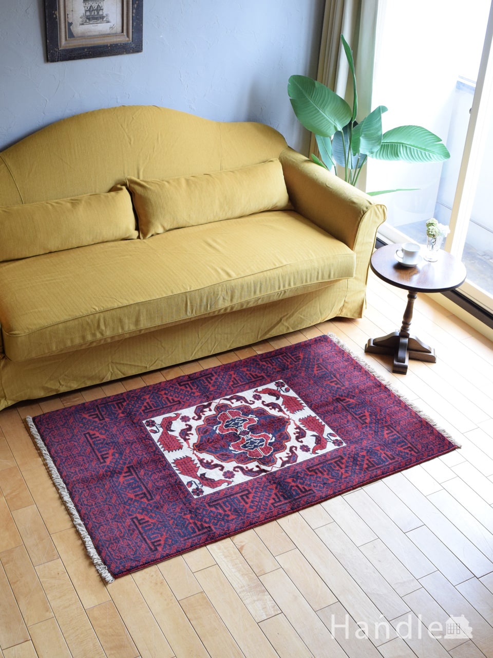 孔雀がデザインされたトライバルラグ、Balooch（バルーチ）の美しい絨毯 (m-8032-z)