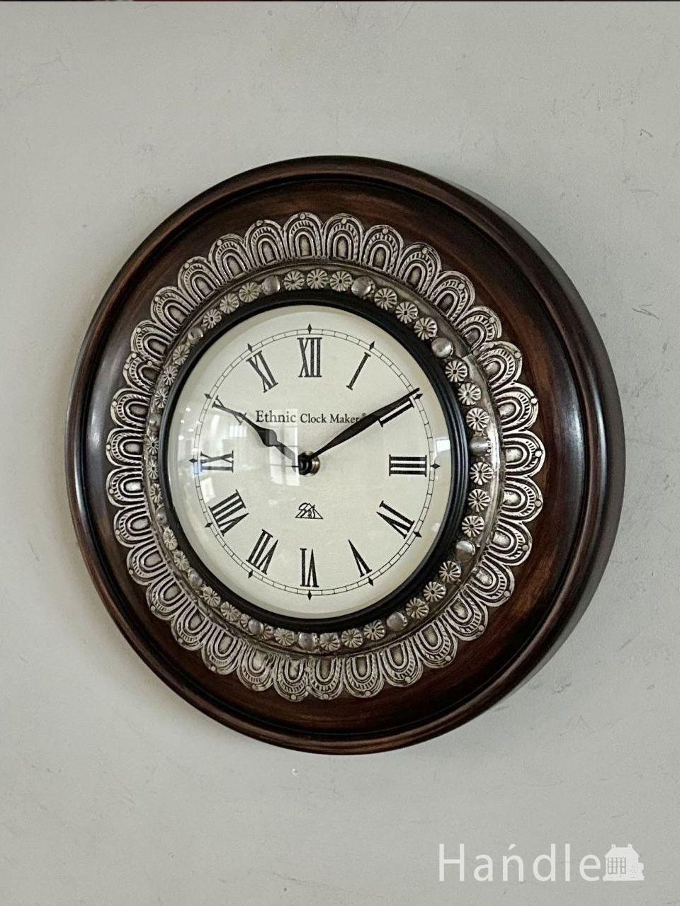 アンティーク調のおしゃれな壁掛け時計、凝った装飾が絵になるウォールクロック (n21-152)