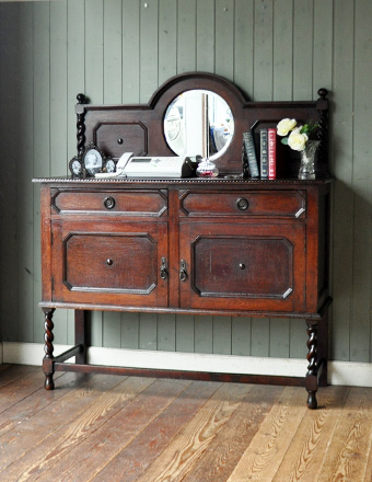 ツイストデザインが入ったアンティーク英国家具、ミラー付きサイドボード (j-1094-f)