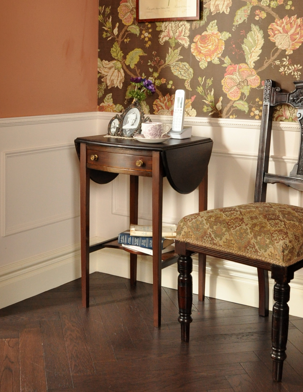 おしゃれなアンティークの英国家具、伸張式のオケージョナルテーブル (j-1266-f)