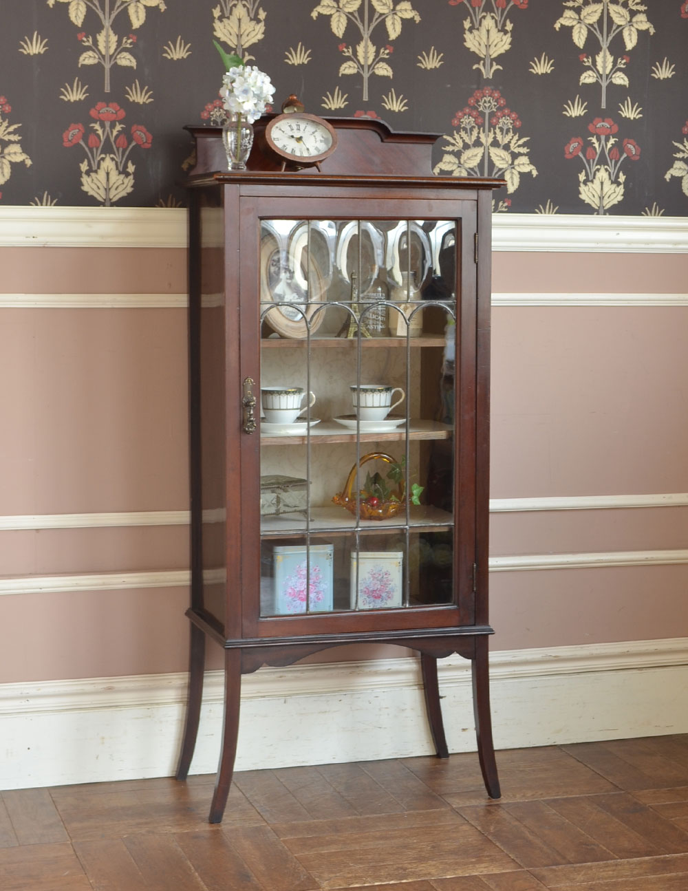 マホガニー材で造られたアンティーク英国家具、ガラス扉のブックケース（本棚） (j-1372-f)