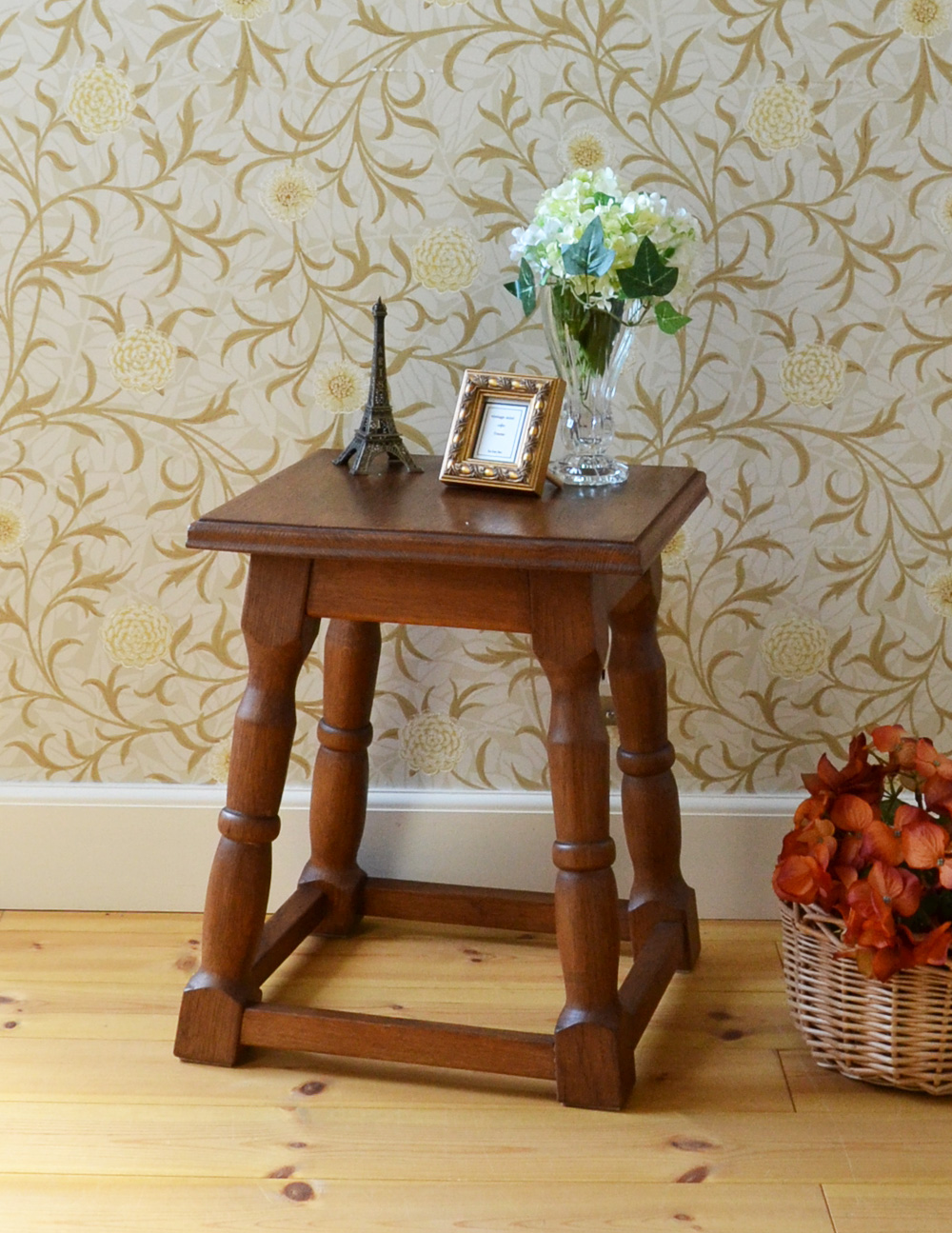 英国スタイルのアンティーク家具、どこでも使えるスモールテーブル (j-1544-f)