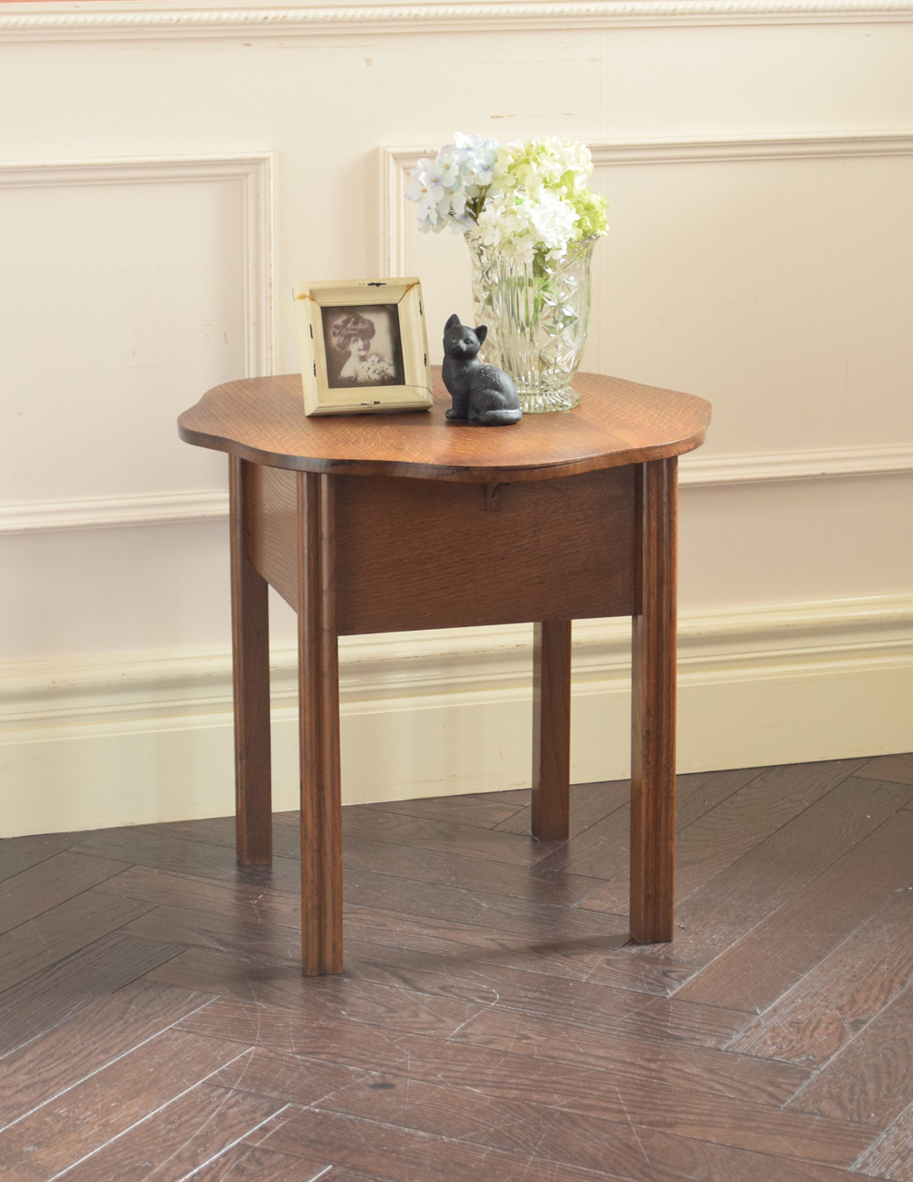 英国のアンティーク家具、花台にもなる素敵なソーイングボックス (j-1656-f)