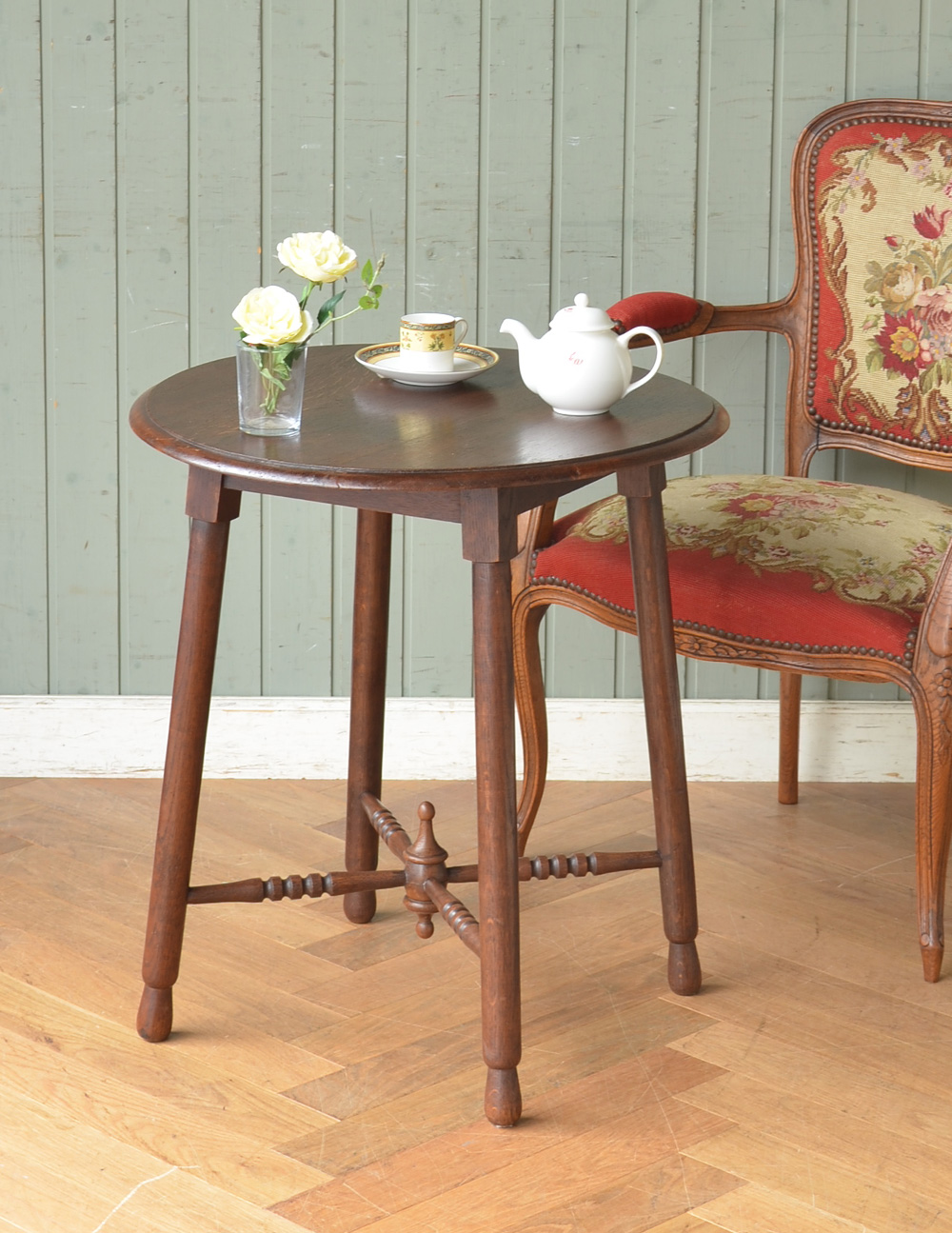 英国スタイルのアンティーク家具、コンパクトなオケージョナルテーブル (j-1734-f)