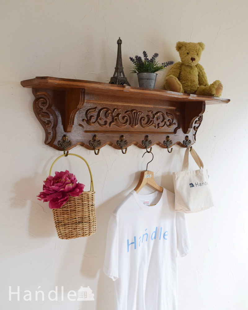 オーク材の彫刻が美しいアンティークウォールハンガー(壁付けシェルフ) (j-1827-f)