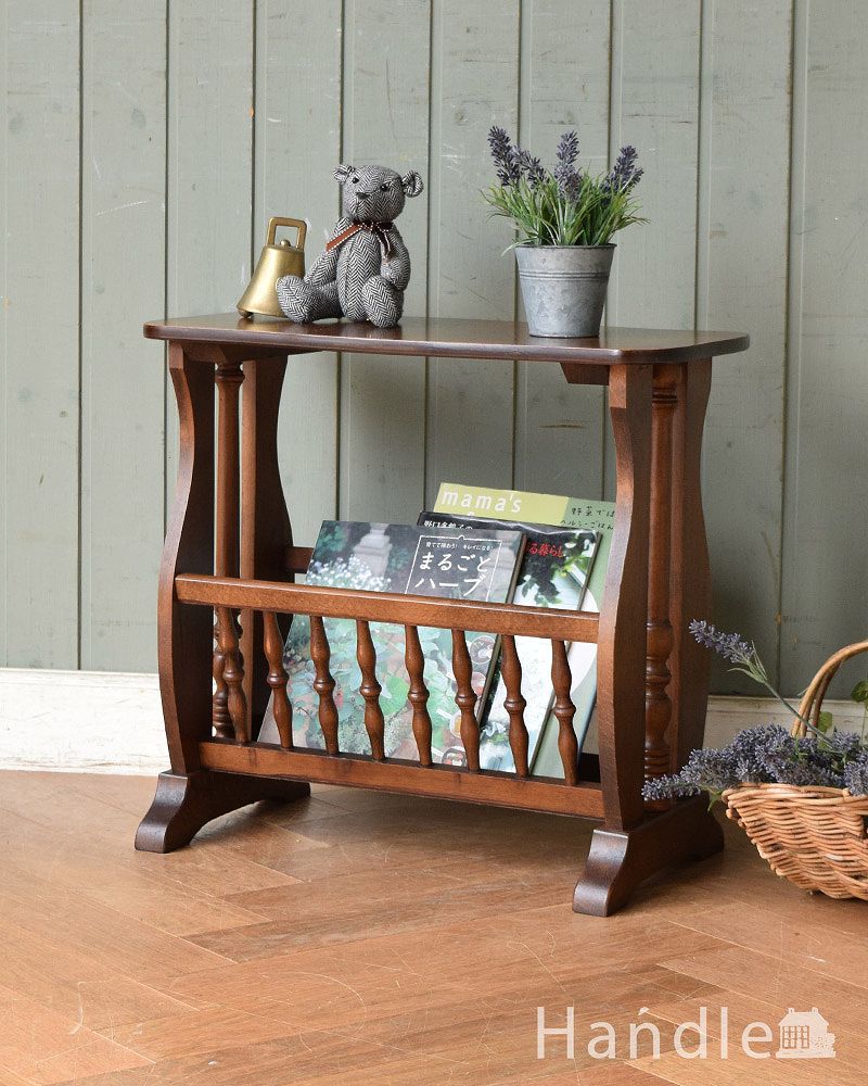サイドテーブルになる便利な天板付きのアンティーク　マガジンラック (j-1989-f)