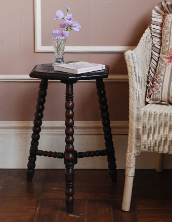 2013年05月12日にご成約済み。1940年代のアンティーク オケージョナル テーブル (j-674-f)