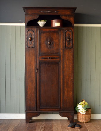 1920年代のアンティーク ワードローブ (j-945-f)