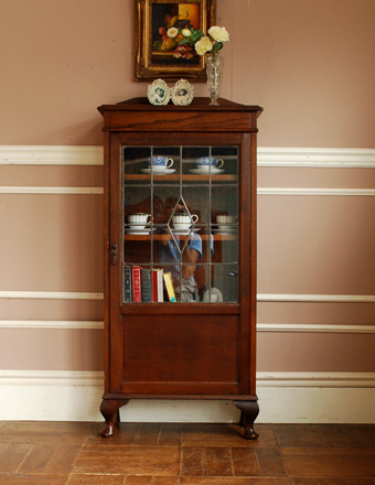 ガラス扉が輝くアンティークの英国家具、オーク材のブックケース (j-987-f)