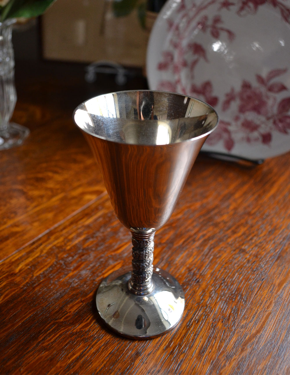 アンティークシルバーのゴブレット　イギリスから届いたワインカップ