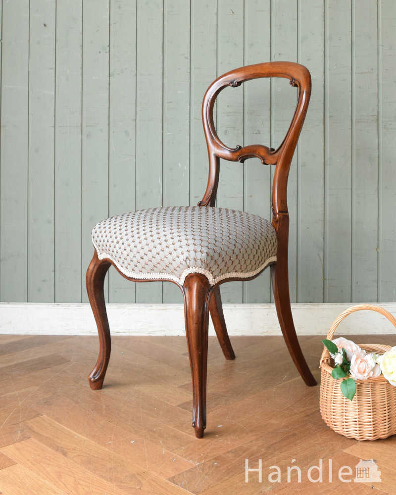 英国アンティークチェア、ふんわり綺麗な背もたれのバルーンバックチェア(k-1287-c)｜アンティークチェア・椅子