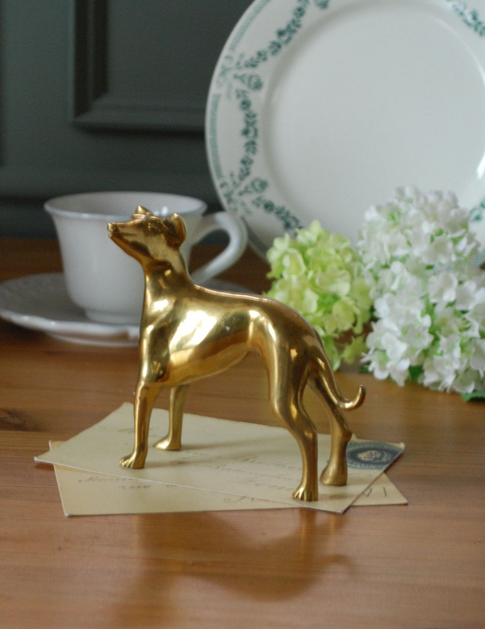 英国からのアンティーク雑貨、真鍮製の犬のオブジェ (k-1540-z)