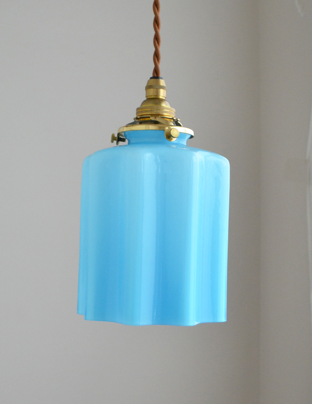 清々しいブルーカラーのアンティーク天井付け照明（ペンダントライト） (k-1571-z)