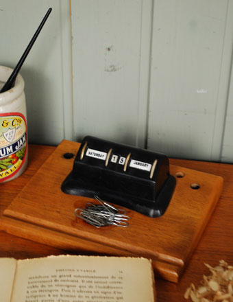 1940年代のアンティーク カレンダー (k-481-z)