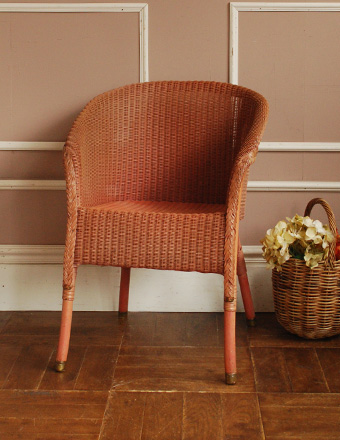 イギリスから届いたアンティークの椅子、ロイドルームチェア（ピンク） (k-754-c)