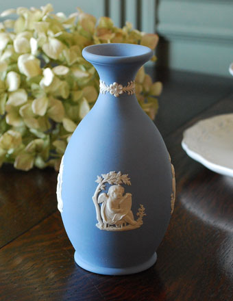 1960年代のアンティーク ウェッジウッド フラワーベース (k-901-z)