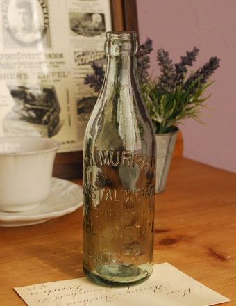 キレイなアンティークボトル お洒落なガラスのインテリア雑貨(k-960-z