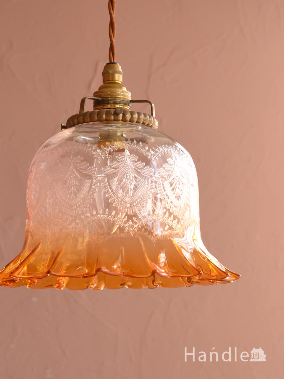 イギリスのアンティーク照明、ガラスの模様が美しいランプシェード（コード・シャンデリア電球・ギャラリーD付き）(k-4584-z)｜照明おしゃれ