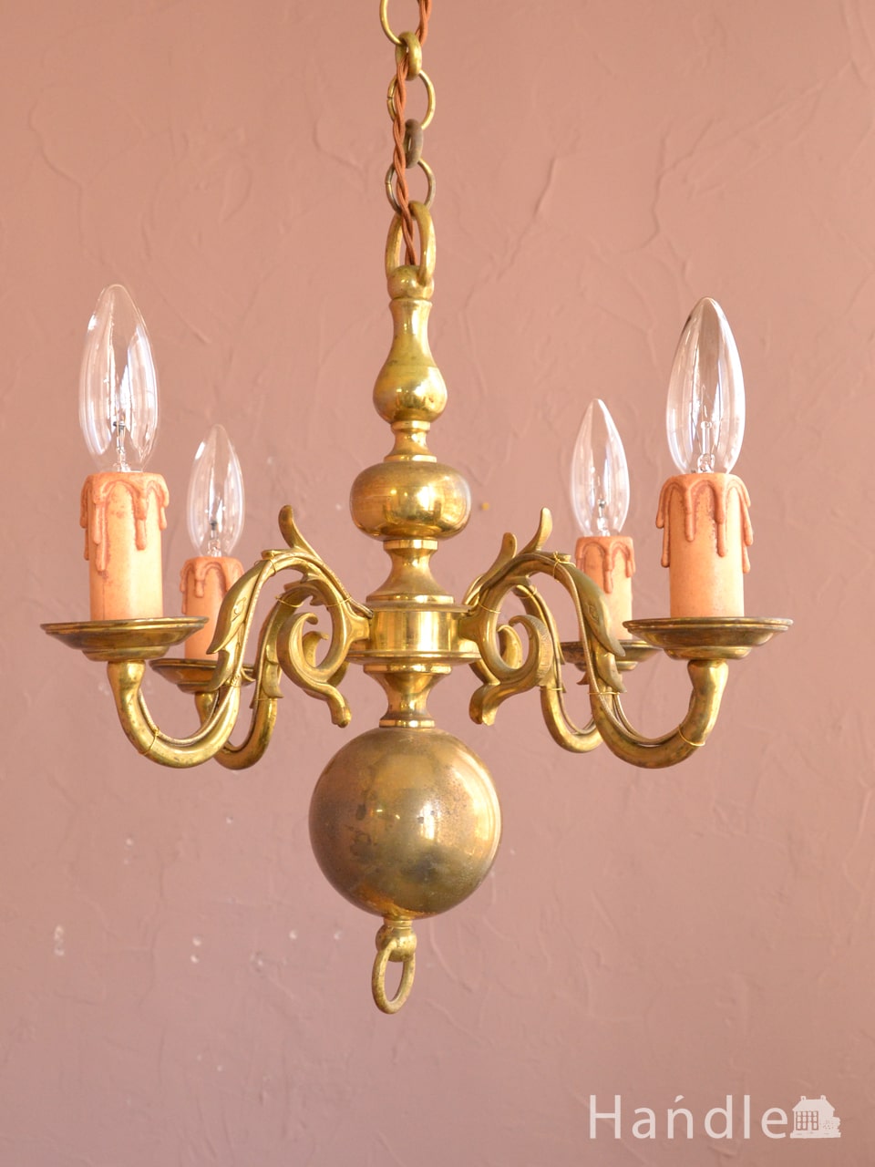 イギリスのアンティーク照明、真鍮製のおしゃれなシャンデリア(4灯)（Ｅ17シャンデリア球付） (k-4559-z)