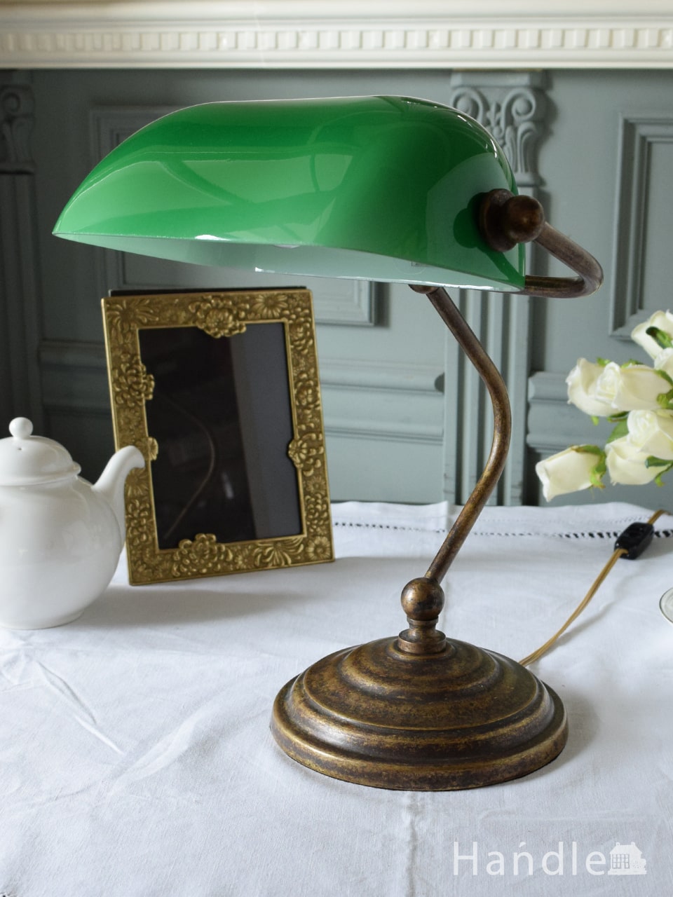 イタリア生まれのアンティーク調テーブルランプ、グリーン色のガラスシェードが付いたバンカーズライト（Ｅ17電球付）(tl-0143)｜照明おしゃれ