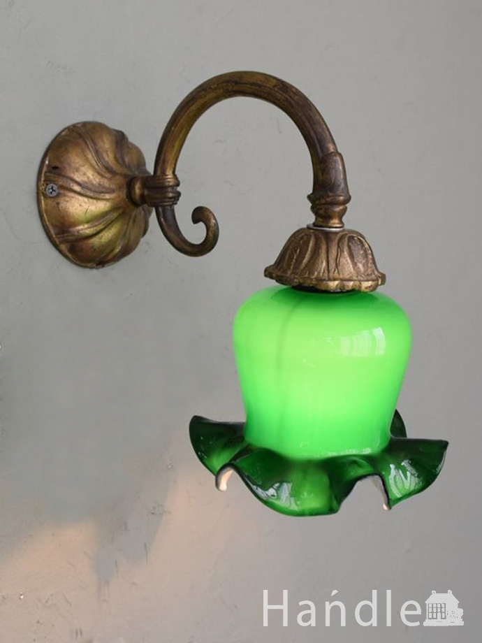アンティークのおしゃれな壁付け照明、グリーン色のシェードが美しいウォールランプ（Ｅ17シャンデリア球付き） (k-5073-z)