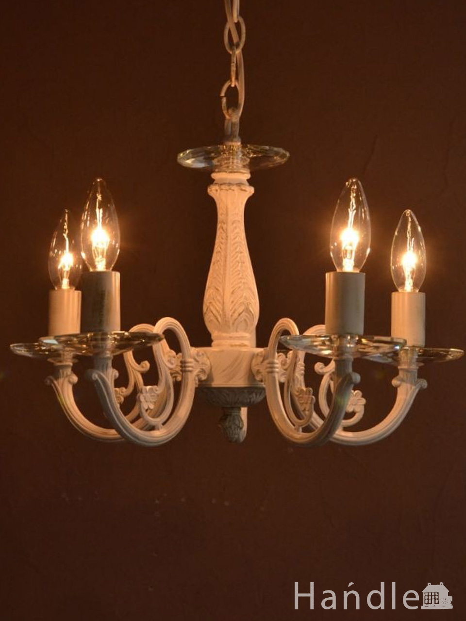 アンティーク調の照明器具、クリスタルのお皿が付いた5灯のシャンデリア（ホワイト） (cr-542)