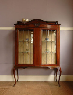 アンティーク家具  アンティークキャビネット