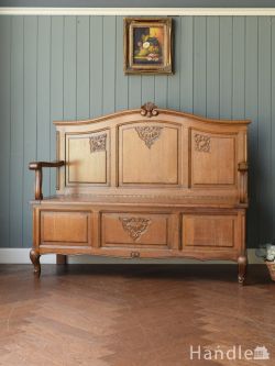 アンティークチェア・椅子 アンティークベンチ・セティ 浮き彫りが美しいフランスから届いたアンティーク、とってもめずらしいオーク材のコファベンチ