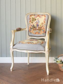 アンティークチェア・椅子 パーソナルソファ フランスから届いた一人掛けの椅子、王子様の刺繍が美しいプチポワンのアームチェア