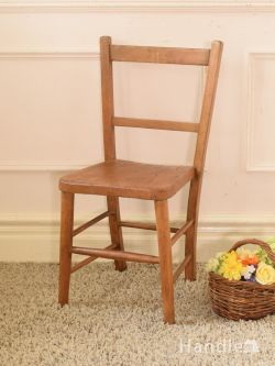 アンティークチェア・椅子 チャイルドチェア アンティークのチャイルドチェア、コンパクトサイズが可愛い椅子