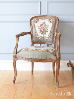 アンティークチェア・椅子  フランス生まれのサロンチェア、大人色のアンティークプチポワンチェア