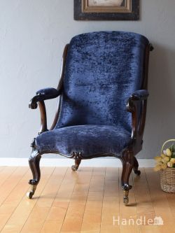 アンティークチェア・椅子 パーソナルソファ ウォールナットのアンティーク一人掛けソファ、イギリスで見つけた美しいパーソナルチェア