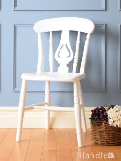 アンティークチェア・椅子 キッチンチェア 英国アンティークの白いフィドルバックチェア、背もたれがおしゃれなウィンザーチェア