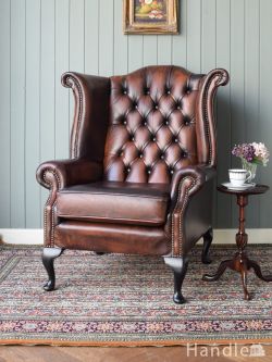 アンティークチェア・椅子 パーソナルソファ 英国アンティークの一人掛け革張りソファ、チェスターフィールドのウィングバックチェア