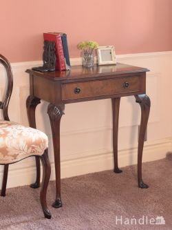 アンティーク家具 アンティークのテーブル 英国のアンティークテーブル、引き出し付きで便利な立ち姿が美しいコンソールテーブル