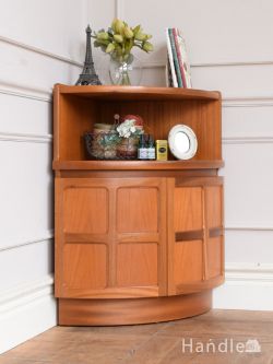 アンティーク家具 アンティークのキャビネット ヴィンテージのサイドキャビネット、ネイサン社（Nathan）のコーナーキャビネット