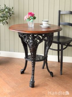 アンティーク家具 アンティークのテーブル 英国のアンティークテーブル、アイアンの脚がおしゃれなパブテーブル