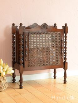 アンティーク家具 マガジンラックおしゃれ 雑誌や新聞のお片付けはお任せ！イギリス輸入のアンティークマガジンラック 