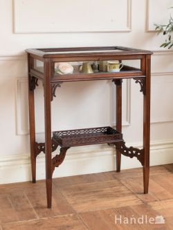 アンティーク家具 その他 アンティーク家具 英国のアンティーク家具、おしゃれなジュエリーケーステーブル(鍵付き)