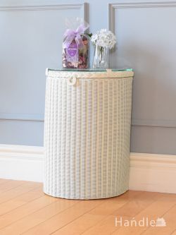 アンティーク家具 ブランケットボックス・収納ボックス アンティークのロイドルームのボックス、ガラス天板付きのランドリーボックス（ホワイト）