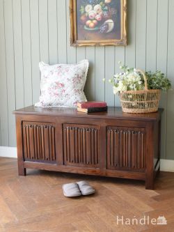 アンティーク家具 ブランケットボックス・収納ボックス アンティークのブランケットボックス、装飾のキレイな英国のコファ